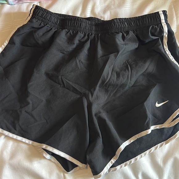 Kids Shorts size 10-12 - Picture 3 of 6